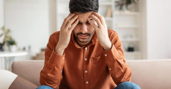 Işlerimizi yzygiderli yza süýşürmegimize sebäp bolýan 5 "psihologiki ilmek" . ' surady'